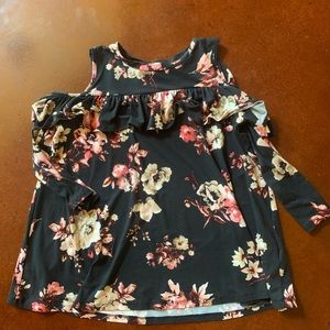 Girls Boutique Cold-shoulder top